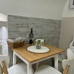 Mariuccia's 아파트 *
